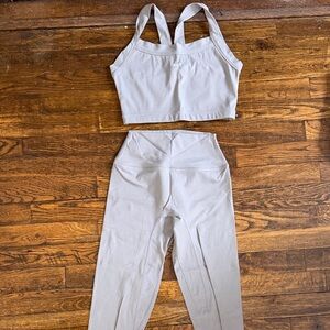 SET Active Light Gray Leggings and Top Set